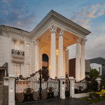 Tips-Memilih-Model-Teras-Rumah-Klasik-agar-Tampil-Menawan